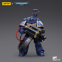 Warhammer Collectibles: 1/18 Scale Ultramarines Desolation Marine with Castellan Launcher Superfrag